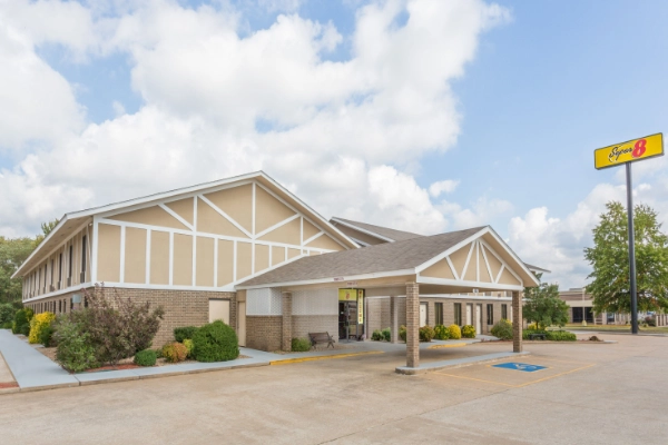 Super 8 Bentonville