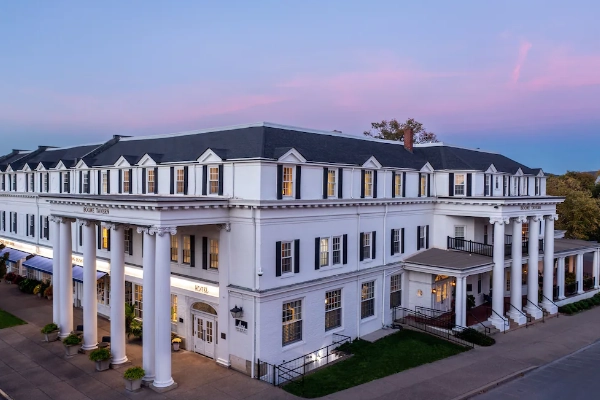 Boone Tavern Hotel