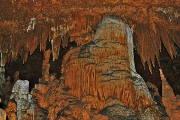 Round Spring Cave