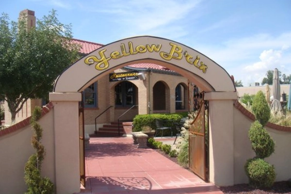 YellowBrix Restaurant