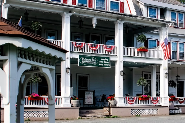 Fullerton Inn