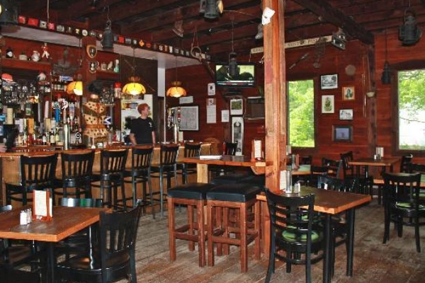 MacLaomainn's Scottish Pub