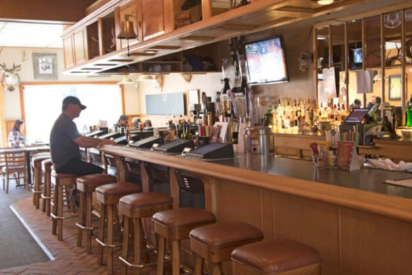 Racks Bar & Grill in Ely