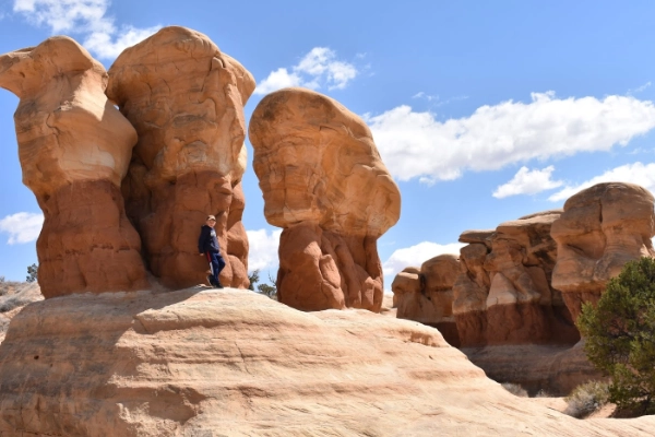Peek-a-Boo and Spooky Gulch Slot Canyons
