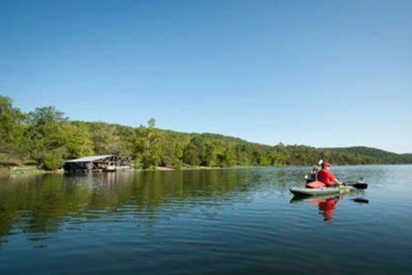 Camping at Lake Leatherwood City Park