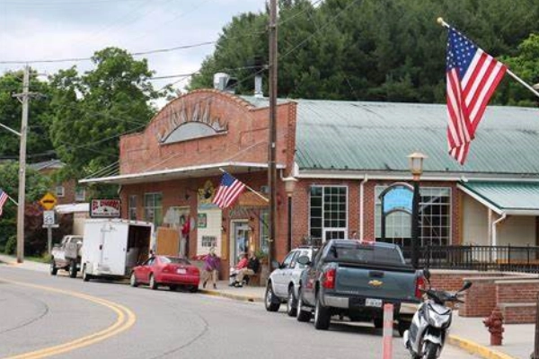 Dogtown Roadhouse Pizza