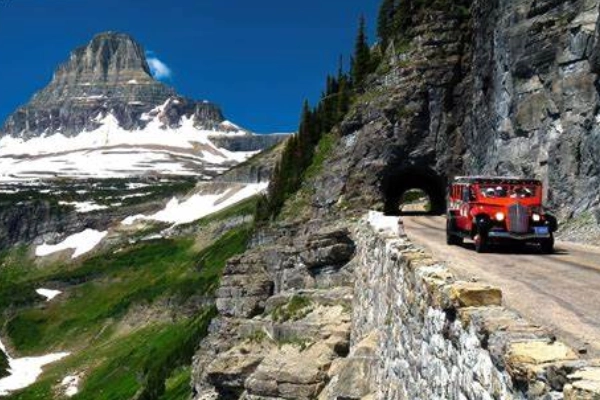 Going-to-the-Sun Road in Glacier National Park