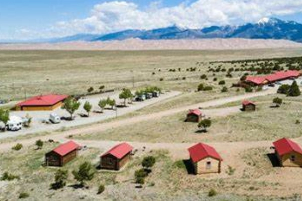Great Sand Dunes Oasis lodging
