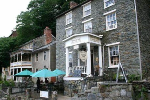 Historic Inn in Harpers Ferry