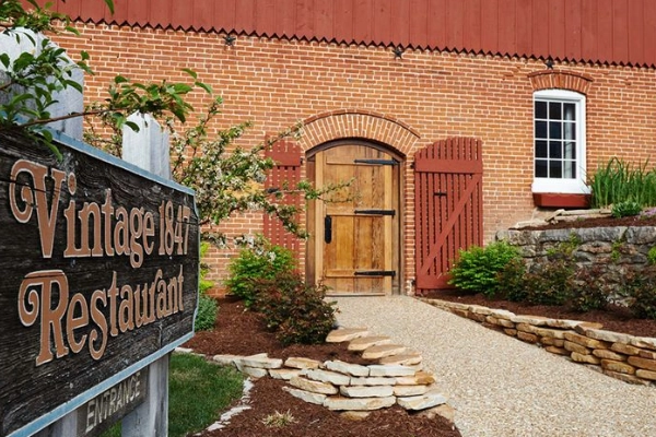 Vintage Restaurant at Stone Hill Winery
