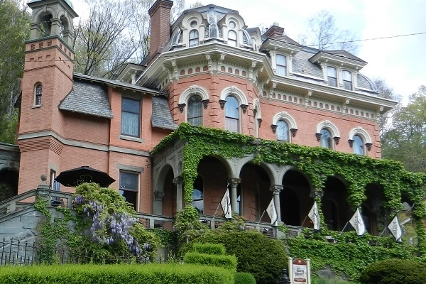 Harry Packer Mansion Inn