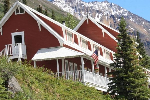 Kennicott Glacier Lodge views