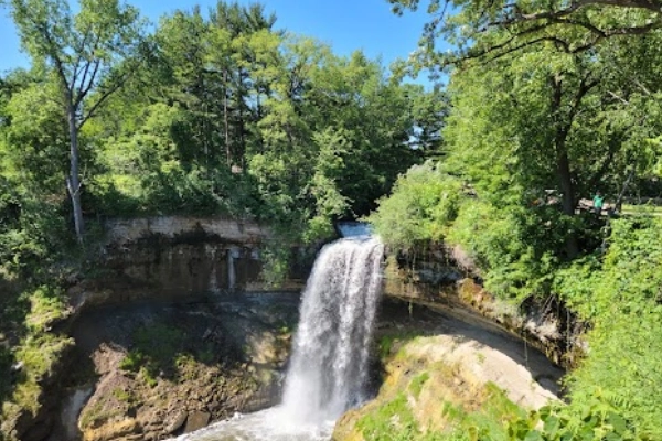 Minnehaha Falls in Minnehaha Regional Park