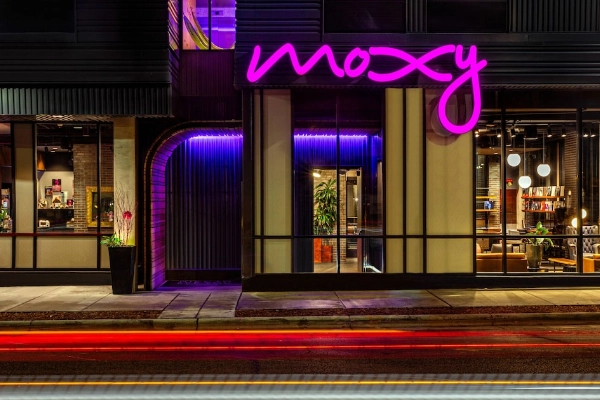 Moxy Minneapolis Uptown