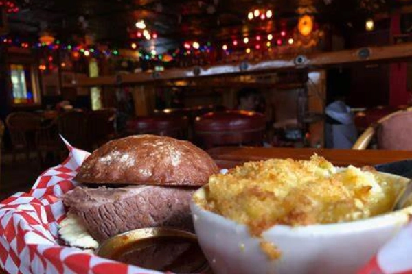 Skyway Bar & Grill, Zigzag