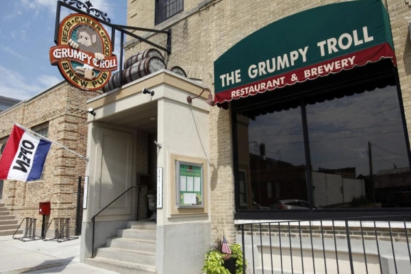 Burger at Grumpy Troll Brew Pub