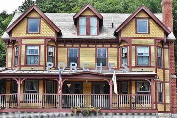 The Porches Inn at MASS MoCA
