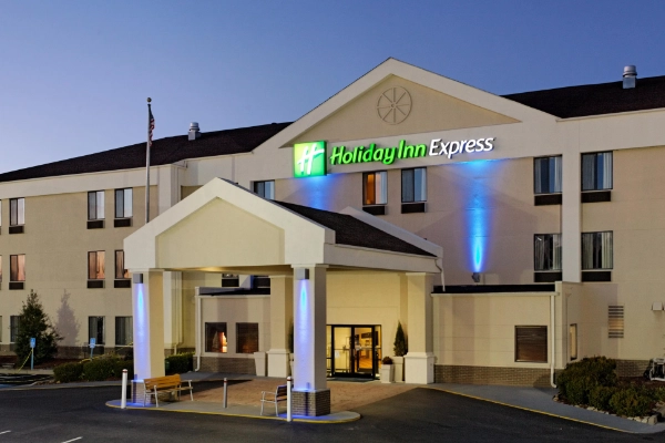 Holiday Inn Express & Suites Paducah West