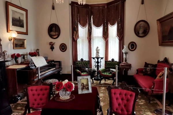 Fulton Mansion State Historic Site