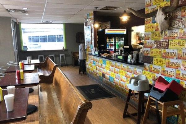 Big D's Downtown Dive, Roswell