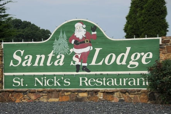 St. Nick's Restaurant at Santa's Lodge