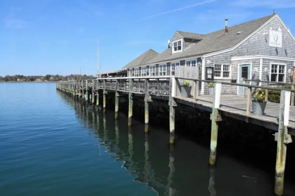 Breakwater restaurant, Stonington