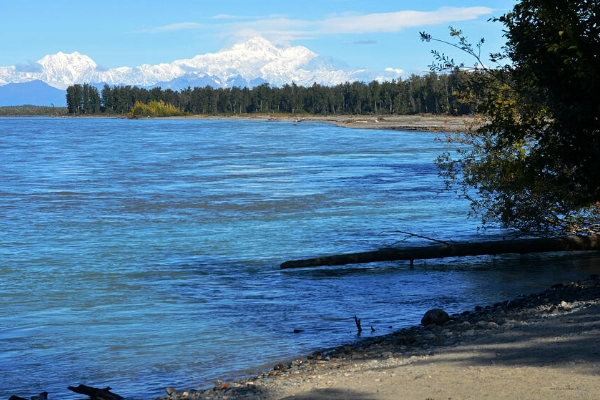 Rafting on the Susitna River near Talkeetna