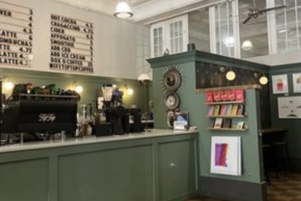 TipTop Café