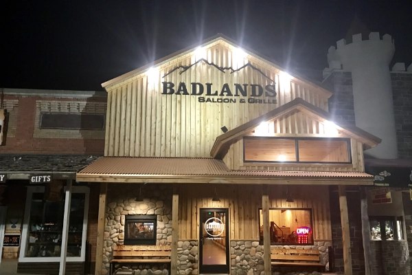 Badlands Saloon & Grille
