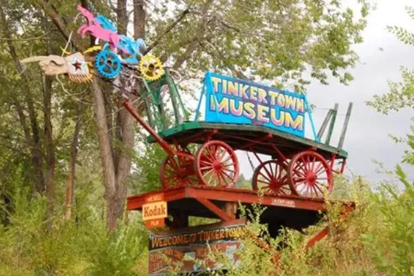 Quirky, hand-carved miniatures at the Tinkertown Museum