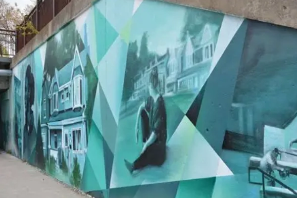 Colorful street art in the East End Historic District