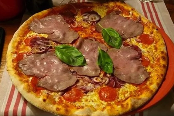 A unique reindeer pizza from Arctic Pizza