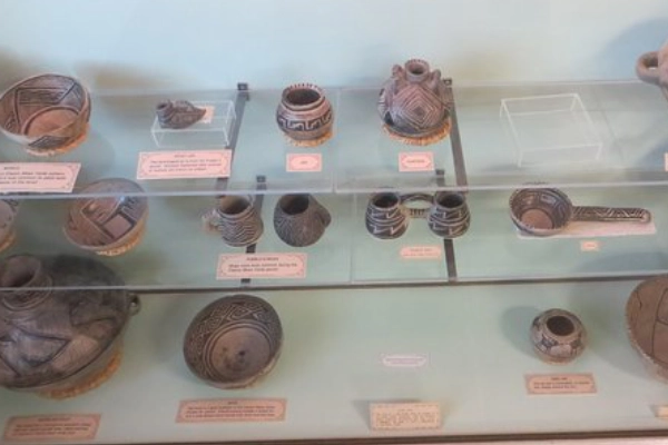 Artifacts and dioramas inside the Chapin Mesa Archaeological Museum