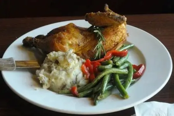 Rotisserie chicken and comfort food from a local eatery