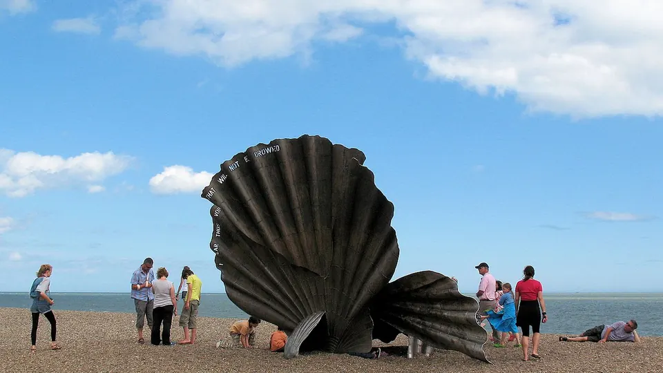 Aldeburgh destination photo: Aldeburgh Scallop - 2 (4969216086)