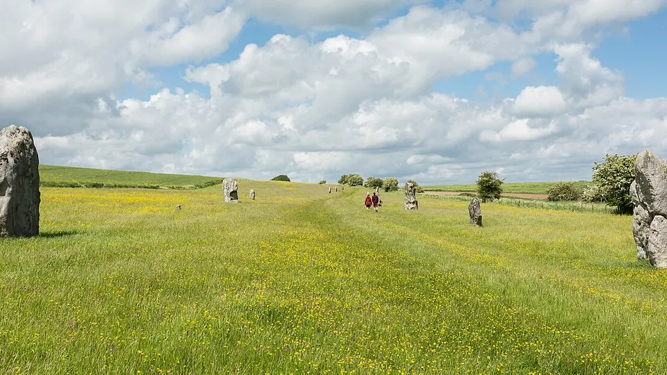 Avebury destination photo: Avebury, West Kennet Avenue, Wiltshire, UK - Diliff