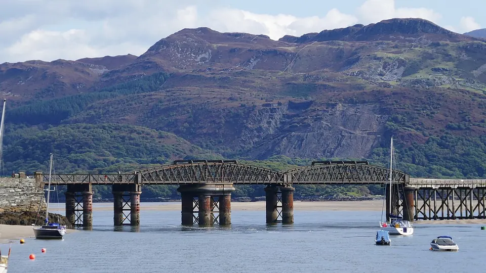 Barmouth destination photo: BARMOUTH BRIDGE