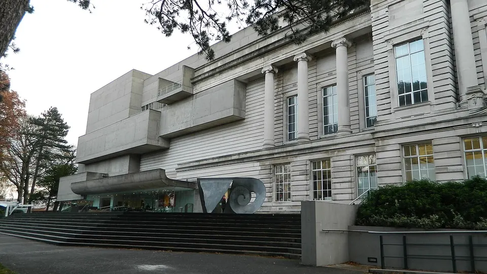 Belfast destination photo: Ulster Museum 3