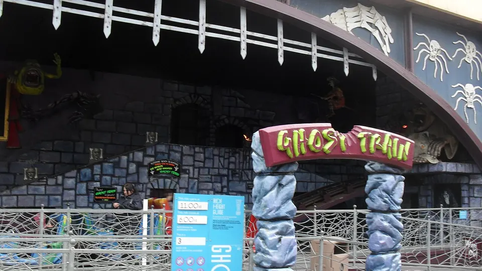 Blackpool destination photo: Ghost train (Pleasure Beach Blackpool)