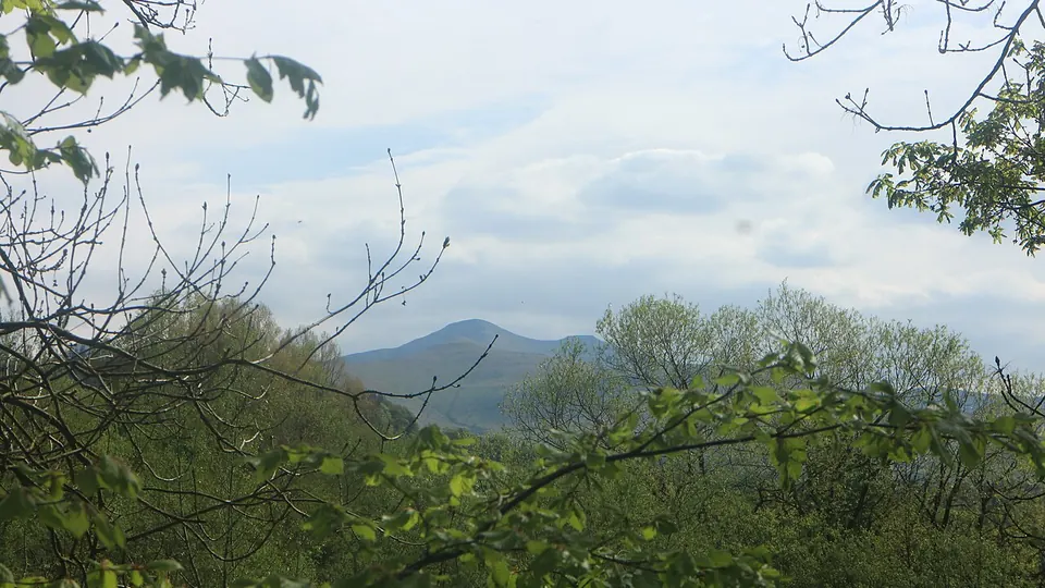 Brecon Beacons / Bannau Brycheiniog destination photo: Brecon Beacons, from the Promenade