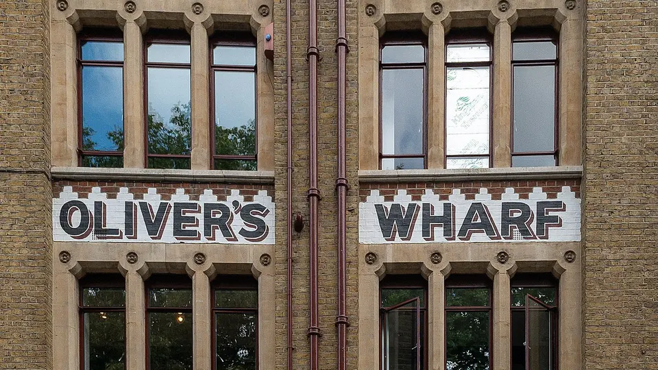 Bristol destination photo: Oliver's Wharf, Wapping