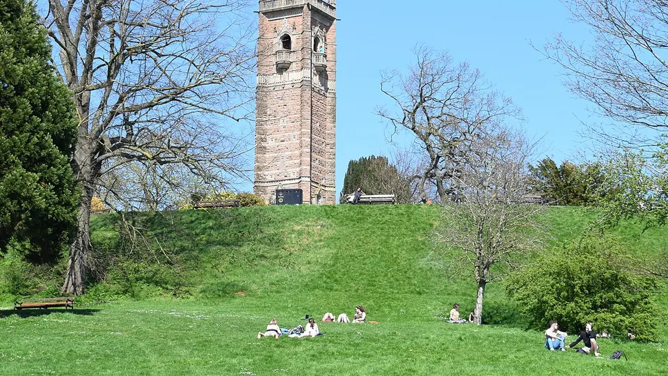 Bristol destination photo: Bristol. Brandon Hill. Cabot Tower 1