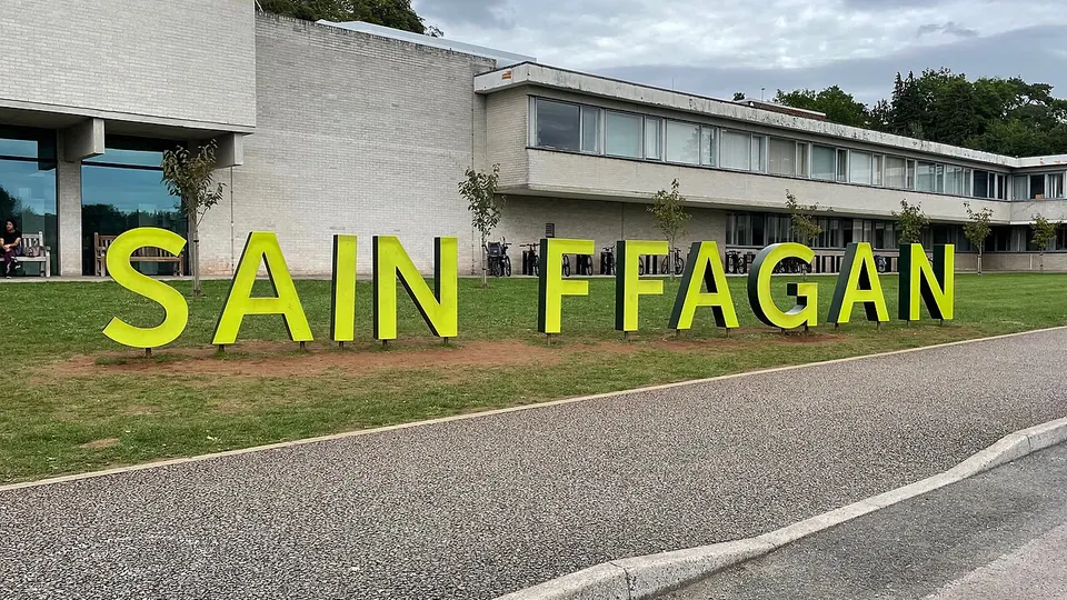 Cardiff destination photo: Sign outside the main building, St Fagans museum