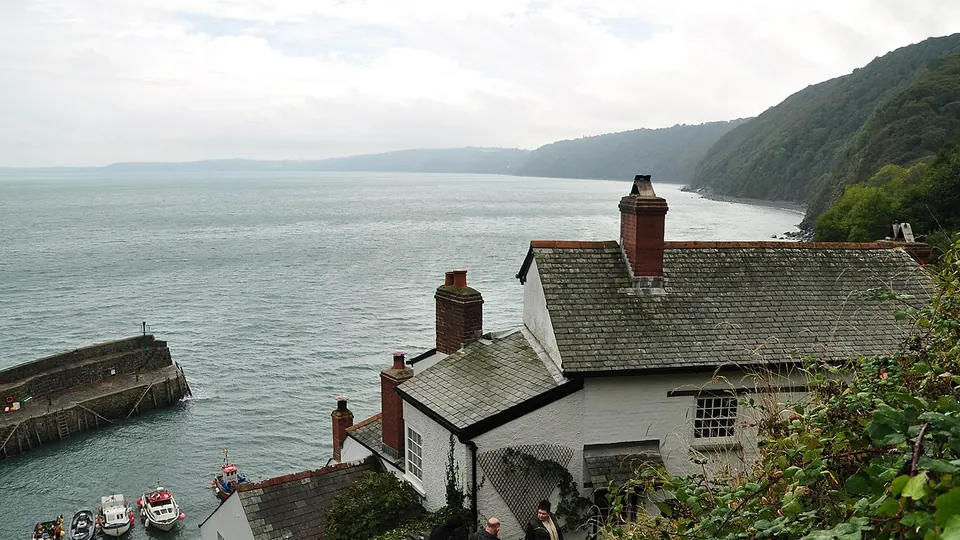 Clovelly destination photo: Clovelly harbour (0904)