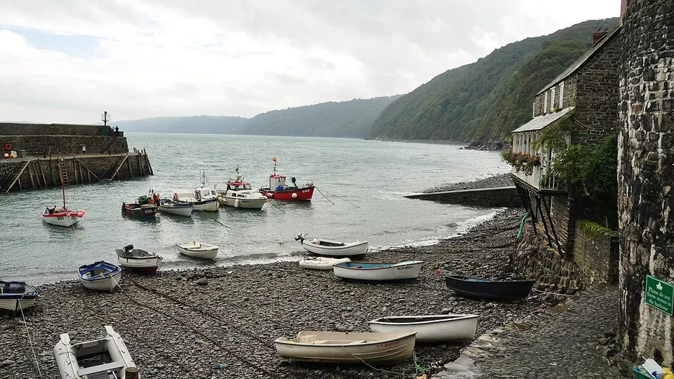 Clovelly destination photo: Clovelly harbour (0914)