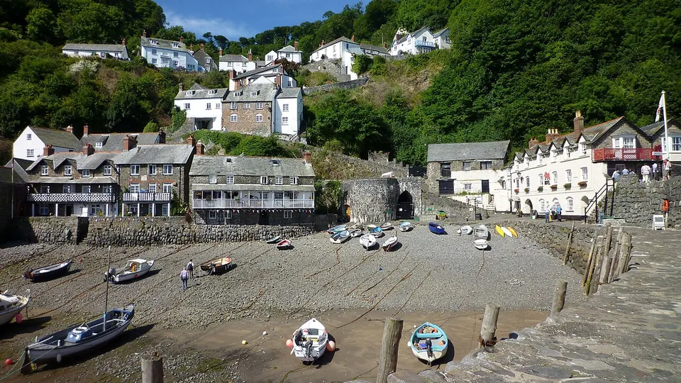 Clovelly destination photo: Clovelly - Harbour02