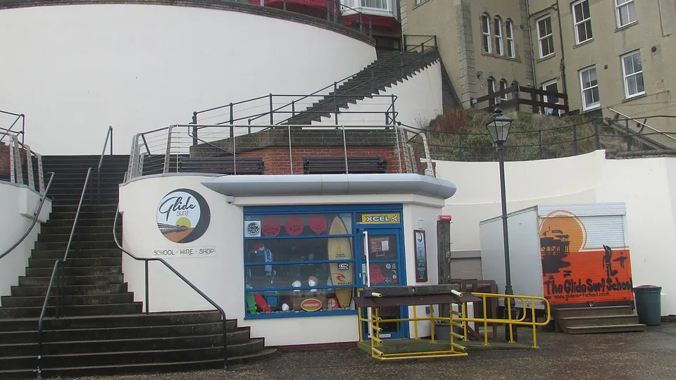 Cromer destination photo: 2016-12-25 Surf shop, Cromer Promenade.