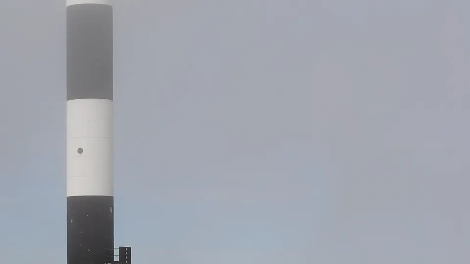 Dungeness destination photo: Dungeness Lighthouse (7986249757)