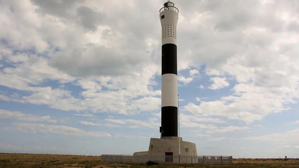 Dungeness destination photo: Dungeness New Lighthouse