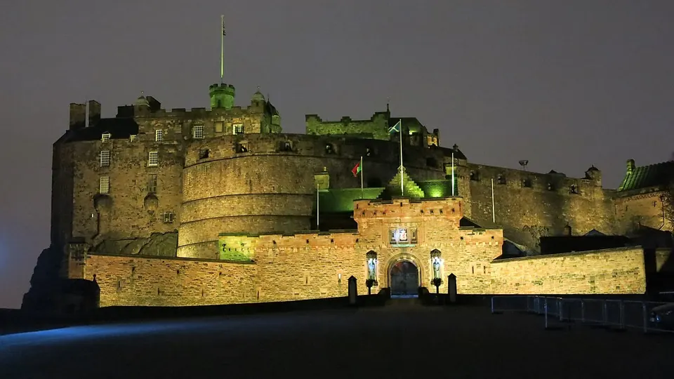 Edinburgh destination photo: City of Edinburgh - Edinburgh Castle - 20140421004403